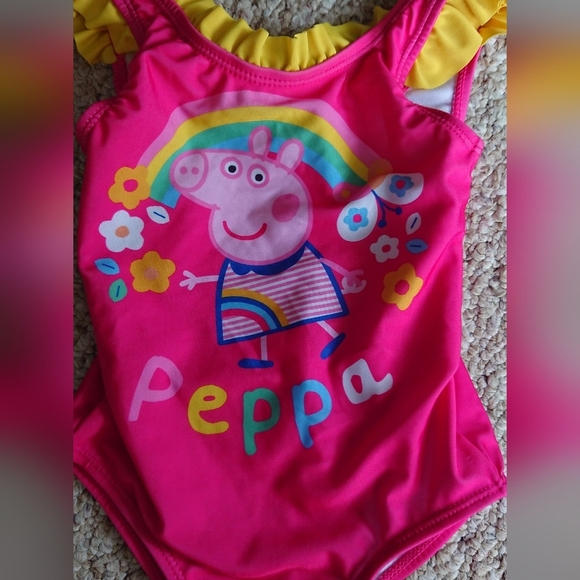 Peppa Pig Ruffled One-Piece Swimsuit Size 3T - Picture 3 of 12